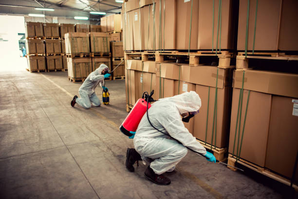 Best Commercial Pest Control Services  in Strasburg, OH